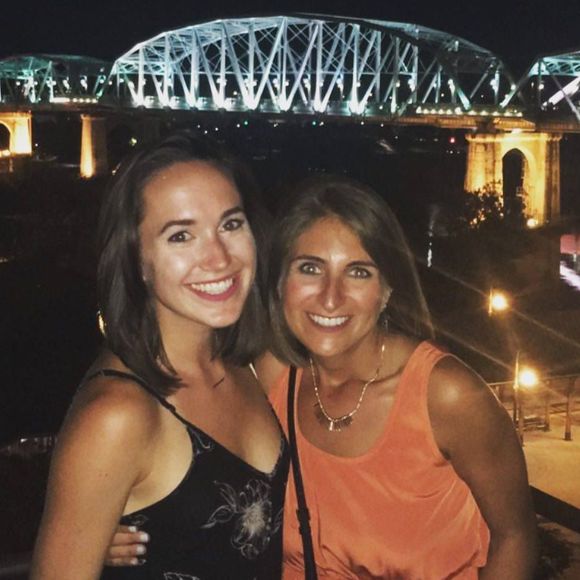 Meet your Posher, Julia - Picture 1 of 1